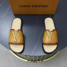 Picture of Louis Vuitton Slippers _SKULVsz39-44hnx05121500